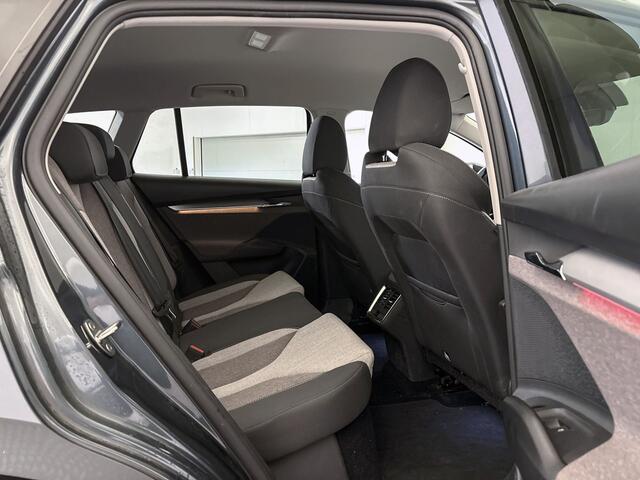 Skoda Enyaq iV 60 First Edition Gratis Afleverpakket! | 90% SOH | Trekhaak | Winterpakket |