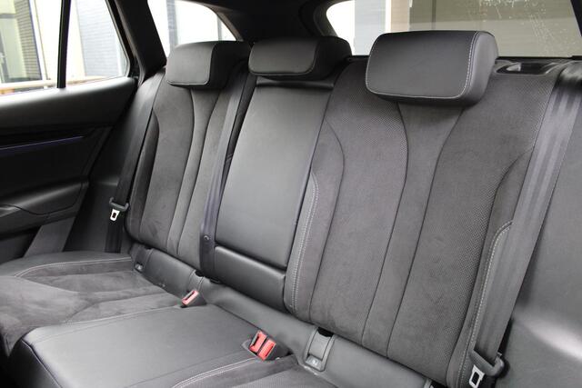 Skoda Enyaq iV 80 Sportline | SOH 91,6 % | Panorama | Warmtepomp