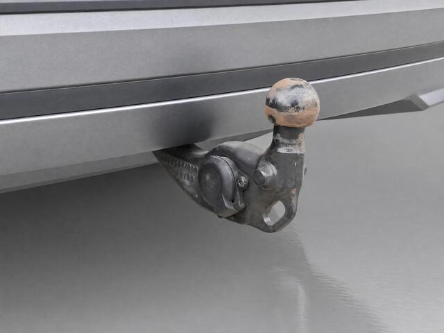 Skoda Enyaq iV 60 / Navigatie / Zwenkbare trekhaak / Parkeersensoren V+A / Lichtmetaal 19 inch /