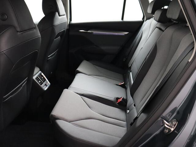Skoda Enyaq iV 60 SOH 93.1% Trekhaak Stoel Stuurverwarming Camera Halfleer comfort stoelen