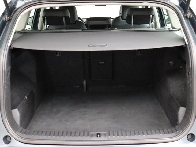 Skoda Enyaq iV 60 SOH 93.1% Trekhaak Stoel Stuurverwarming Camera Halfleer comfort stoelen