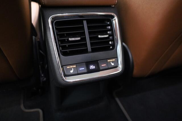 Skoda Enyaq iV 60 | RIJKLAAR!! | Warmtepomp | Adapt. Cruise | Trekhaak | Stoel- Stuurverw. | Memory | Keyless