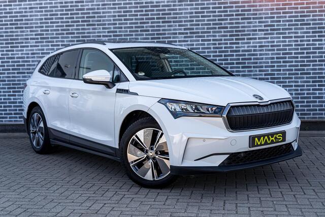 Skoda Enyaq iV 60 | Trekhaak | Panoramadak | Achteruitrijcamera | Parkeersensoren | Keyless Entry | Privacy Glas | Stoelverwarming | Navigatie | Apple Carplay | Android Auto | LED Koplampen | Lichtmetalen Velgen 19 inch | Cruise Control