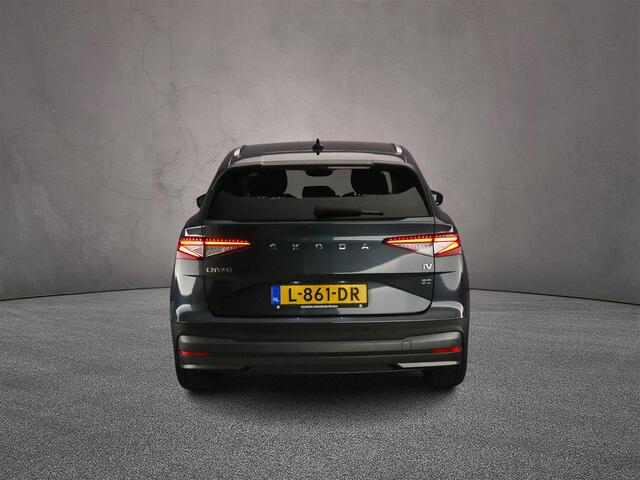 Skoda Enyaq iV 60 180pk Automaat Trekhaak, Warmtepomp, Adaptive cruise control, Navigatie, Parkeersensor achter, LED matrix koplampen, Stoelverwarming, App connect