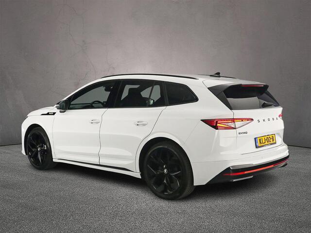 Skoda Enyaq iV 85X RS 340pk Automaat Trekhaak, Adaptive cruise control, LED matrix koplampen, Achteruitrijcamera, Elektrische achterklep, Navigatie, Stuurwiel verwarmd