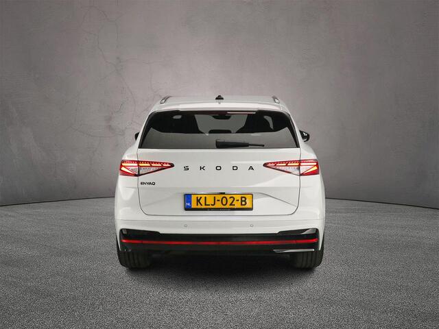Skoda Enyaq iV 85X RS 340pk Automaat Trekhaak, Adaptive cruise control, LED matrix koplampen, Achteruitrijcamera, Elektrische achterklep, Navigatie, Stuurwiel verwarmd