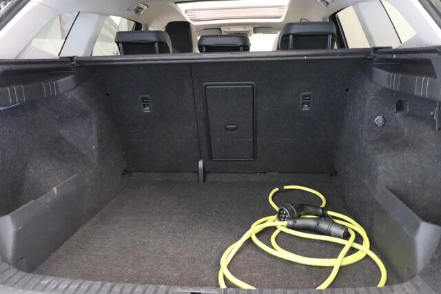 Skoda Enyaq iV 60 | Panoramadak | SoH 91% | Key-Less | Parkeersensor | 21"Lichtmetaal | Navigatie | Climate control |