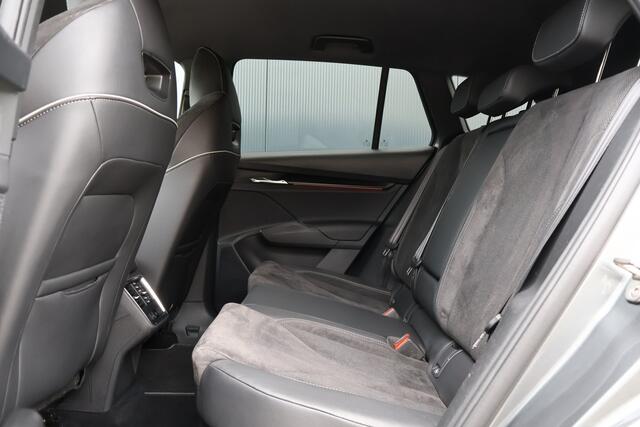 Skoda Enyaq iV 80 Sportline 95% soh! | Trekhaak | Matrix LED | Camera | Stoelverwarming | 20 Inch | Stuurverwarming