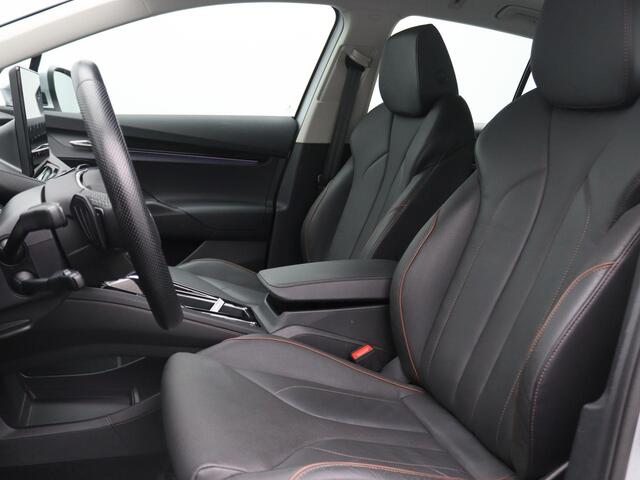 Skoda Enyaq iV 60 Selection 180PK Aut. SOH 92,5%, Panoramadak, Trekhaak, Dodehoek detectie, Warmtepomp, Leder, 19" LM Velgen, Navi