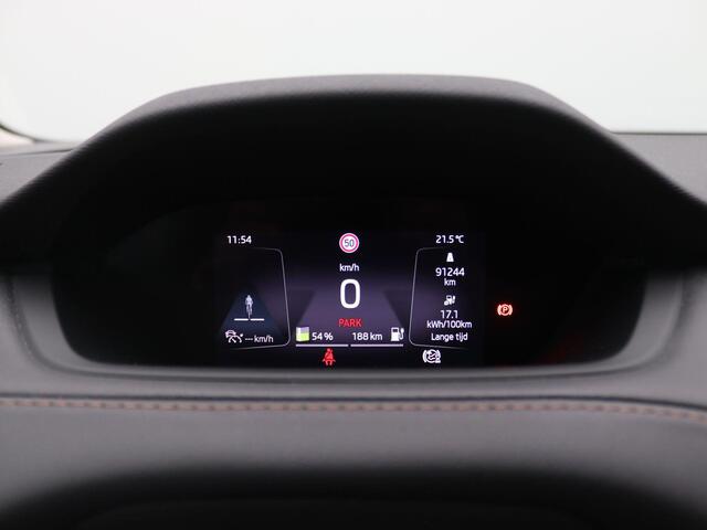 Skoda Enyaq iV 60 Selection 180PK Aut. SOH 92,5%, Panoramadak, Trekhaak, Dodehoek detectie, Warmtepomp, Leder, 19" LM Velgen, Navi
