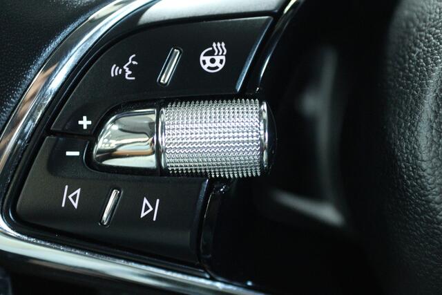 Skoda Enyaq iV 80 (STOEL/STUUR VERWARMING, CRUISE ADAPTIEF, CAMERA, NAVIGATIE)