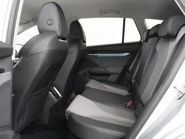 Skoda Enyaq iV 60 | SOH 90,8% | Half leder | Cruise control | Carplay | Sfeerverlichting | Camera | Park assist | Climate control | Elektrische achterklep | Trekhaak