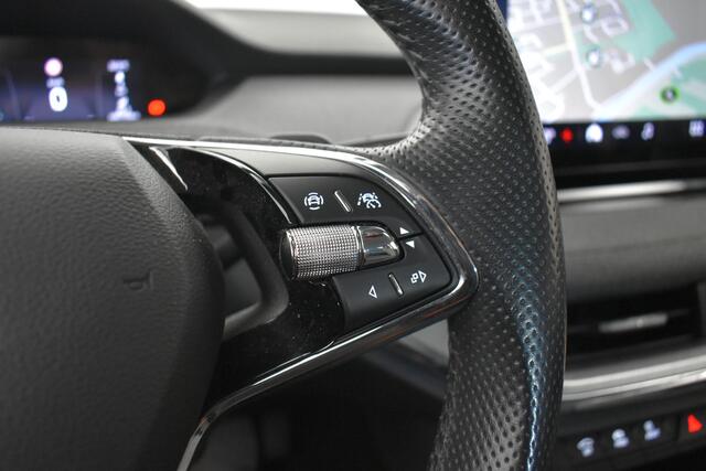 Skoda Enyaq iV 60 Trekhaak Camera Dhoek Keyless