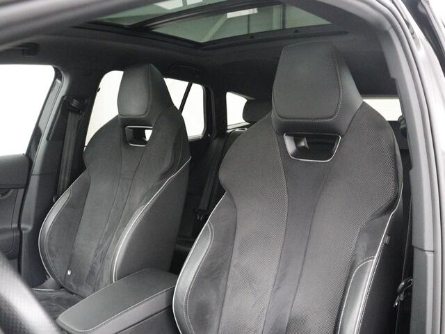 Skoda Enyaq iV 80 Business Edition | SOH 93,6% | Panoramadak | Leder/alcantara | Memory | Stuur/stoel verwarming | Adaptive cruise | Carplay | Sfeerverlichting | Camera | Park assist | Trekhaak