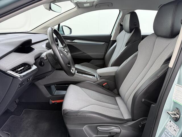 Skoda Enyaq iV 60 SOH 91% Trekhaak Camera P-Assist Apple Carplay Android Auto Navi Ecc Pdc Lmv Isofix Led Cruise Control Keyless Rijstrooksensor Verkeersbord detectie 1.000KG Trekgewicht