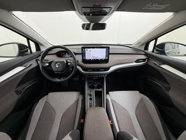 Skoda Enyaq iV 60 Trekhaak Elek.Achterklep Privacy Glas SOH 90% Keyless advanced Navi Ecc Apple Carplay Android Auto Pdc Comfort plus-pakket Lmv 20" Mirrorlink® Smartlink DAB Led 1e Eigenaar Origineel Nederlandse Auto