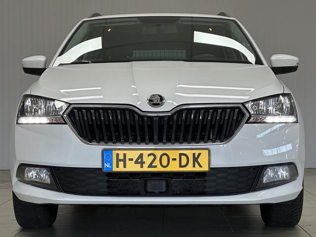 Skoda FABIA Combi 1.0 TSI Ambition/ Trekhaak/ Apple + Android/ Navi/ Airco/ Cruise/ Elek. pakket/ Isofix/ Bluetooth/ Armsteun/ Multi. LEDER. Stuur/ Mistl./ PDC/ Extra getint glas/ Dakrails.