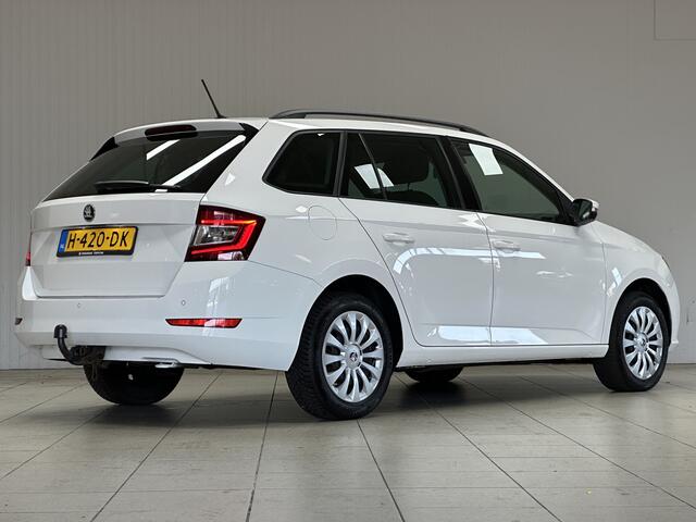 Skoda FABIA Combi 1.0 TSI Ambition/ Trekhaak/ Apple + Android/ Navi/ Airco/ Cruise/ Elek. pakket/ Isofix/ Bluetooth/ Armsteun/ Multi. LEDER. Stuur/ Mistl./ PDC/ Extra getint glas/ Dakrails.