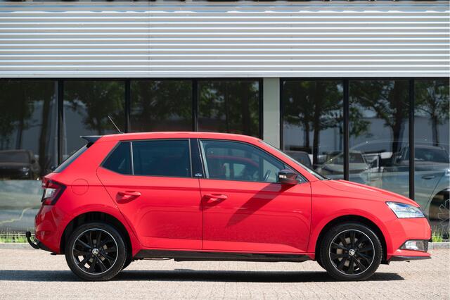 Skoda FABIA 1.0 TSI 110pk Monte Carlo | LED | Trekhaak | Stoelverw. | Navi by App | Clima | Cruise