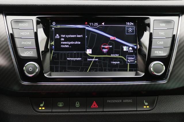 Skoda FABIA 1.0 TSI Monte Carlo Navigatie, Stoelverwarming, Climate, Cruise, PDC, 17"