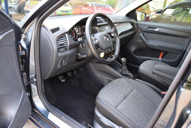 Skoda FABIA Combi 1.0 96PK TSI Business Edition | Org. NL | BOVAG Garantie | Apple Carplay/Android Auto | 16'' Velgen | PDC Achter | LED Dagrijverlichting | Cruise Control | Airconditioning |