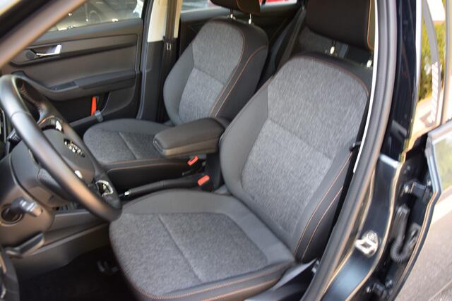 Skoda FABIA Combi 1.0 96PK TSI Business Edition | Org. NL | BOVAG Garantie | Apple Carplay/Android Auto | 16'' Velgen | PDC Achter | LED Dagrijverlichting | Cruise Control | Airconditioning |
