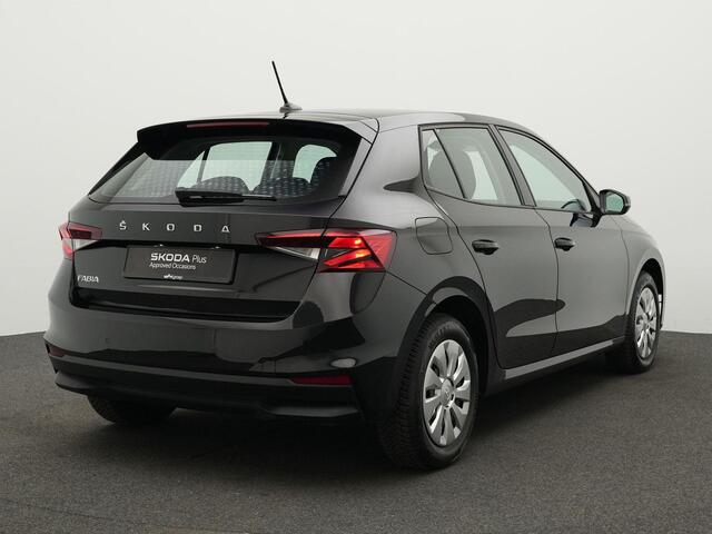 Skoda FABIA Ambition 1.0 MPI 80 pk | LED koplampen | Parkeersensoren achter | Navigatie via Apple Carplay / Android Auto | Cruise Control | DAB