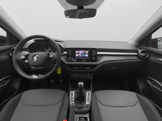 Skoda FABIA Ambition 1.0 MPI 80 pk | LED koplampen | Parkeersensoren achter | Navigatie via Apple Carplay / Android Auto | Cruise Control | DAB