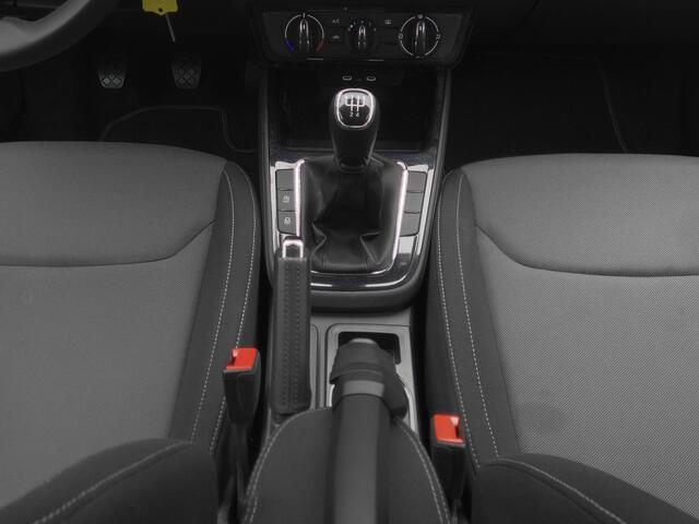 Skoda FABIA Ambition 1.0 MPI 80 pk | LED koplampen | Parkeersensoren achter | Navigatie via Apple Carplay / Android Auto | Cruise Control | DAB