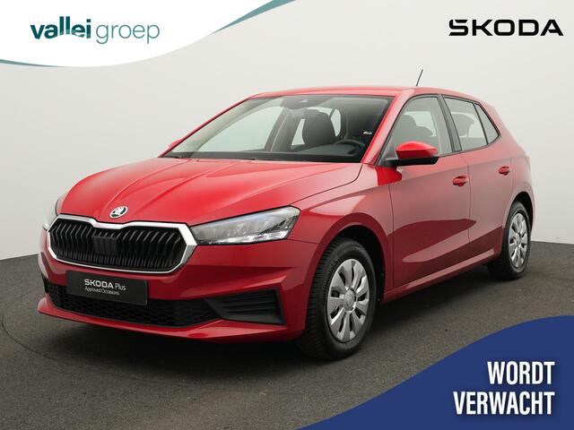 Skoda FABIA Ambition 1.0 MPI | LED koplampen | Parkeersensoren achter | Navigatie via Apple Carplay / Android Auto | Cruise Control Adaptief | Airconditioning