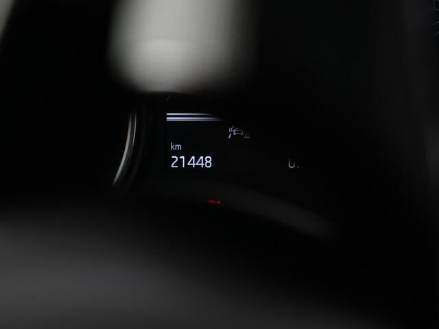 Skoda FABIA Ambition 1.0 MPI | LED koplampen | Parkeersensoren achter | Navigatie via Apple Carplay / Android Auto | Cruise Control Adaptief | Airconditioning
