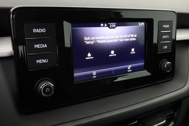 Skoda FABIA Ambition 1.0 MPI | LED koplampen | Parkeersensoren achter | Navigatie via Apple Carplay / Android Auto | Cruise Control Adaptief | Airconditioning