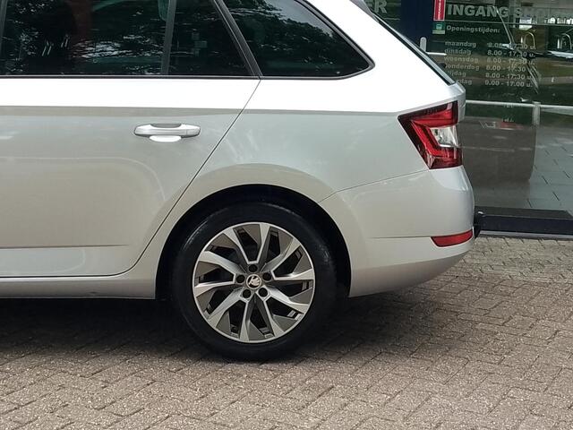 Skoda FABIA Combi 1.0 TSI Business Edition | Navi | Trekhaak | Airco | LM Velgen | Cruise Control | PDC