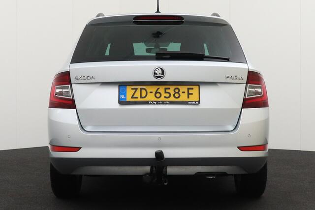 Skoda FABIA Combi 1.0 96 PK TSI Style Trekhaak Climate Cruise Park. Sens LED