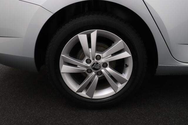 Skoda FABIA Combi 1.0 96 PK TSI Style Trekhaak Climate Cruise Park. Sens LED