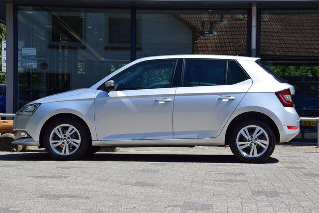 Skoda FABIA 1.0 TSI 96PK Ambition | Org. NL | BOVAG Garantie | Cruise & Climate Control | Parkeersensoren | 15'' Velgen | Apple Carplay/ Android Auto | LED Dagrijverlichting |