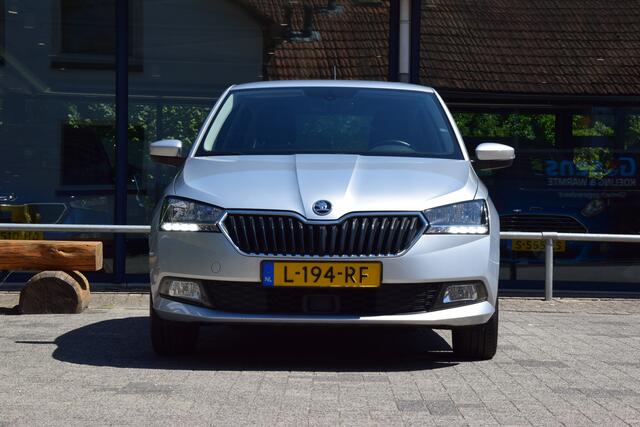 Skoda FABIA 1.0 TSI 96PK Ambition | Org. NL | BOVAG Garantie | Cruise & Climate Control | Parkeersensoren | 15'' Velgen | Apple Carplay/ Android Auto | LED Dagrijverlichting |