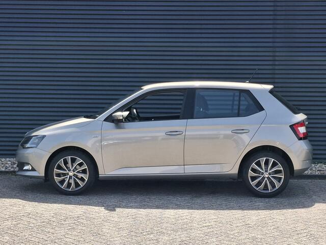 Skoda FABIA 1.2 TSI Drive 90 PK | Navigatie | Parkeersensoren | Lichtmetalen Velgen |