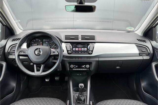 Skoda FABIA Combi 1.0 TSI Drive 96pk - Trekhaak - Navi - Cruise - Auto Clima - Bluetooth - Rijklaar