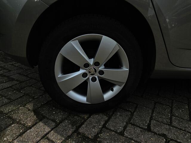 Skoda FABIA 1.0 Style Business AIRCO LM TREKHAAK