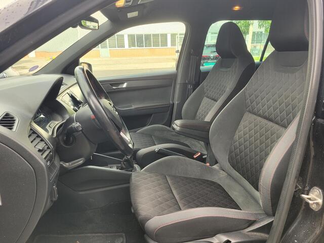 Skoda FABIA 1.0 TSI Monte Carlo | 95 Pk | Carplay | Parkeerhulp | 16" Velgen