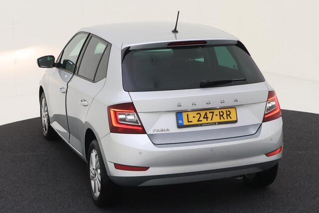 Skoda FABIA 1.0 TSI Ambition / PARK. SENSOREN/ SMARTLINK/ CLIMA/ 15" LMV