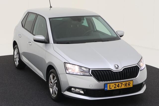 Skoda FABIA 1.0 TSI Ambition / PARK. SENSOREN/ SMARTLINK/ CLIMA/ 15" LMV