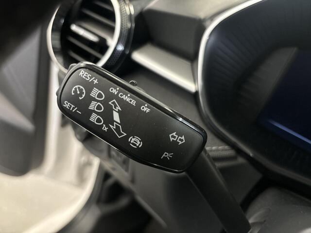 Skoda FABIA 1.0 Tsi 95pk Business Edition · Cruise Control · Apple/Android Car Play · Keyless · P-Sensoren · Climatronic · 15'' Inch · Garantie t/m 11-04-2027 of 100.000km