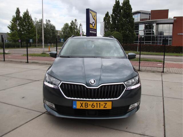 Skoda FABIA Combi 1.0 Clever Carplay, Stoelverwarming, Licht-zicht & Plus pack Zomer aanbieding!
