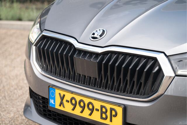 Skoda FABIA 1.0 TSI Business Edition | Navi by App | Color Concept | Keyless | Full-LED | PDC | Keyless