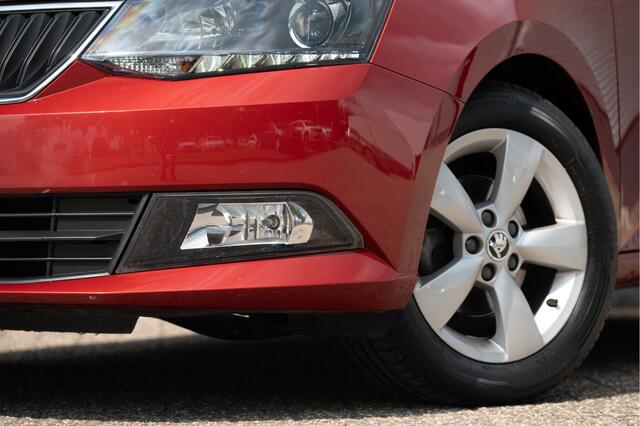 Skoda FABIA 1.0 JOY | Airco | Cruise | Trekhaak | Licht-regensensor | 15 inch lmv
