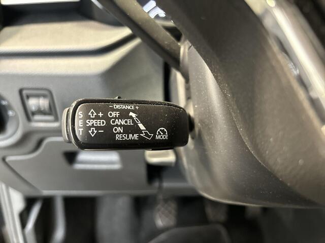 Skoda FABIA 1.0 Tsi 95pk Ambition · Apple/Android Car Play · P-Sensoren · Climatronic · ACC · DAB · 15'' Inch · Garantie t/m 29-06-2027 of 100.000km