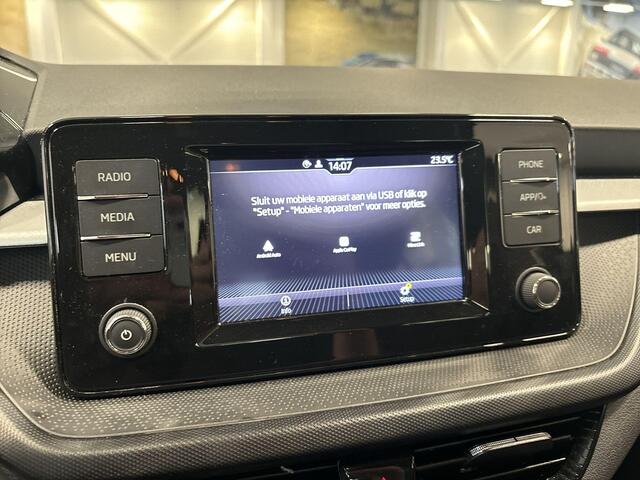 Skoda FABIA 1.0 Tsi 95pk Ambition · Apple/Android Car Play · P-Sensoren · Climatronic · ACC · DAB · 15'' Inch · Garantie t/m 29-06-2027 of 100.000km