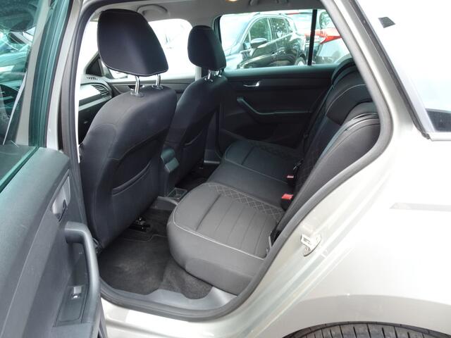 Skoda FABIA Combi 1.2 TSI Style Business